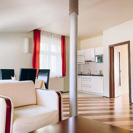 Riverside Apartments Thalia Karlovy Vary Extérieur photo