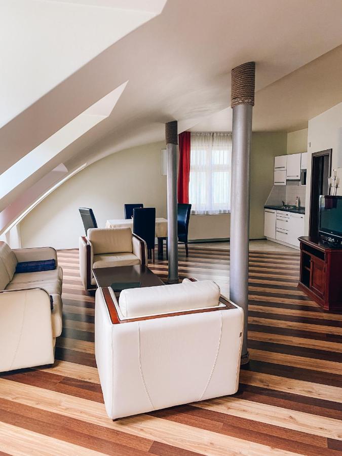 Riverside Apartments Thalia Karlovy Vary Extérieur photo
