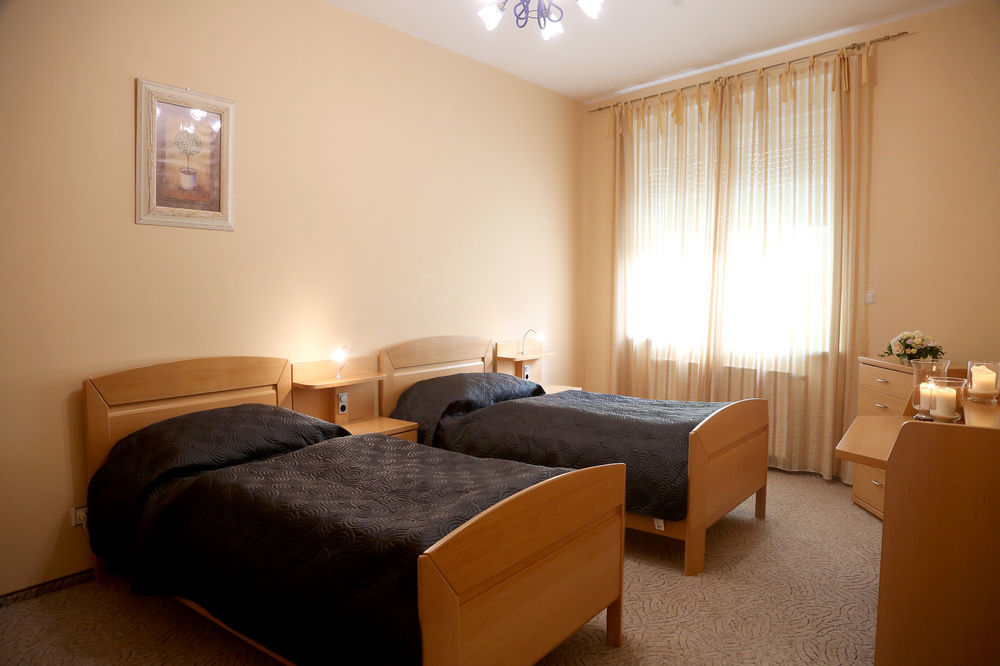 Riverside Apartments Thalia Karlovy Vary Extérieur photo