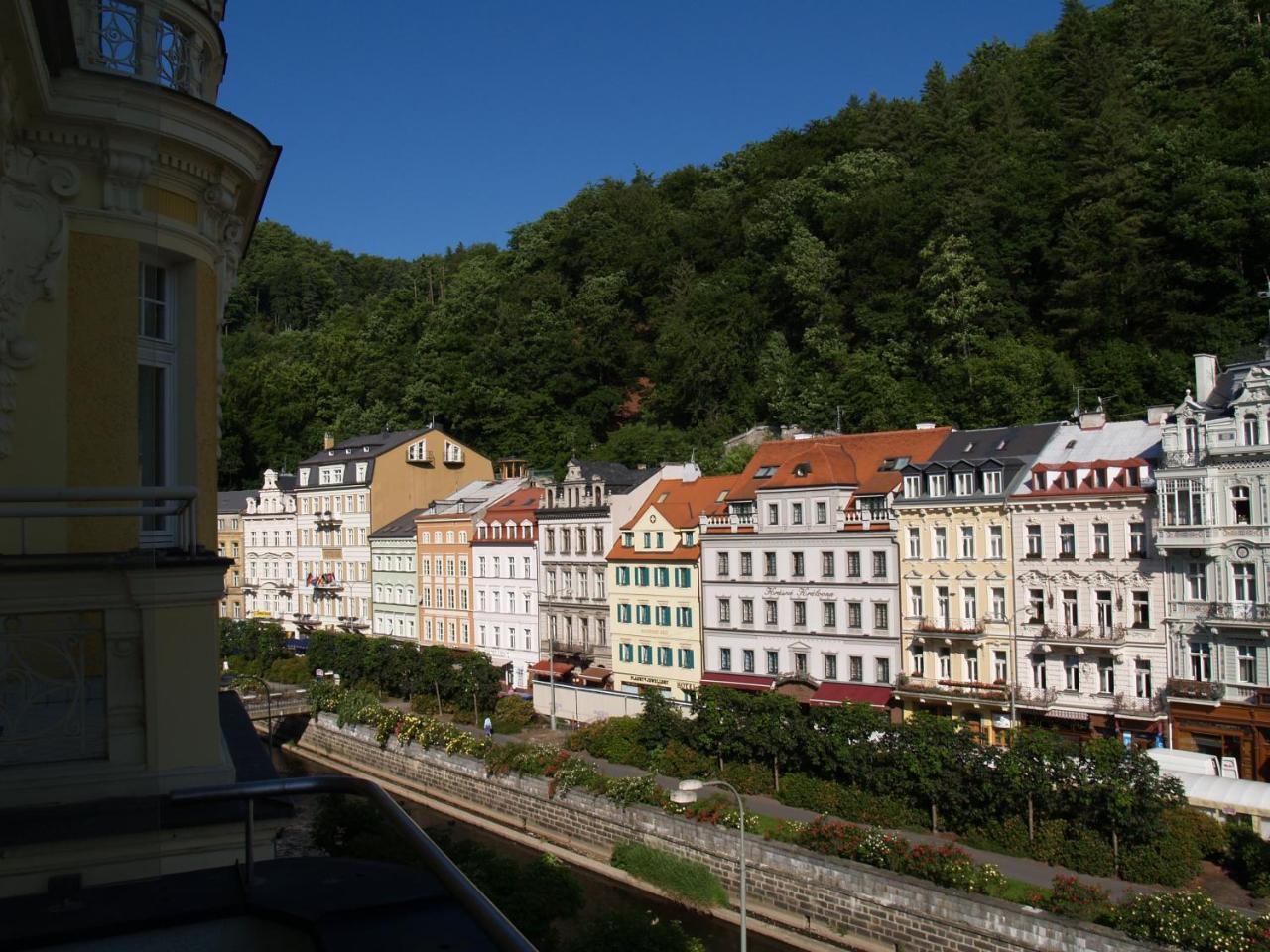 Riverside Apartments Thalia Karlovy Vary Extérieur photo